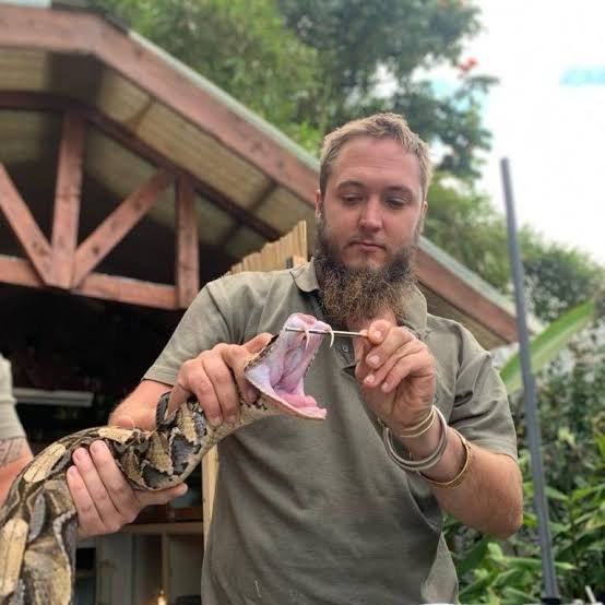Bio-Ken Snake Farm Visit